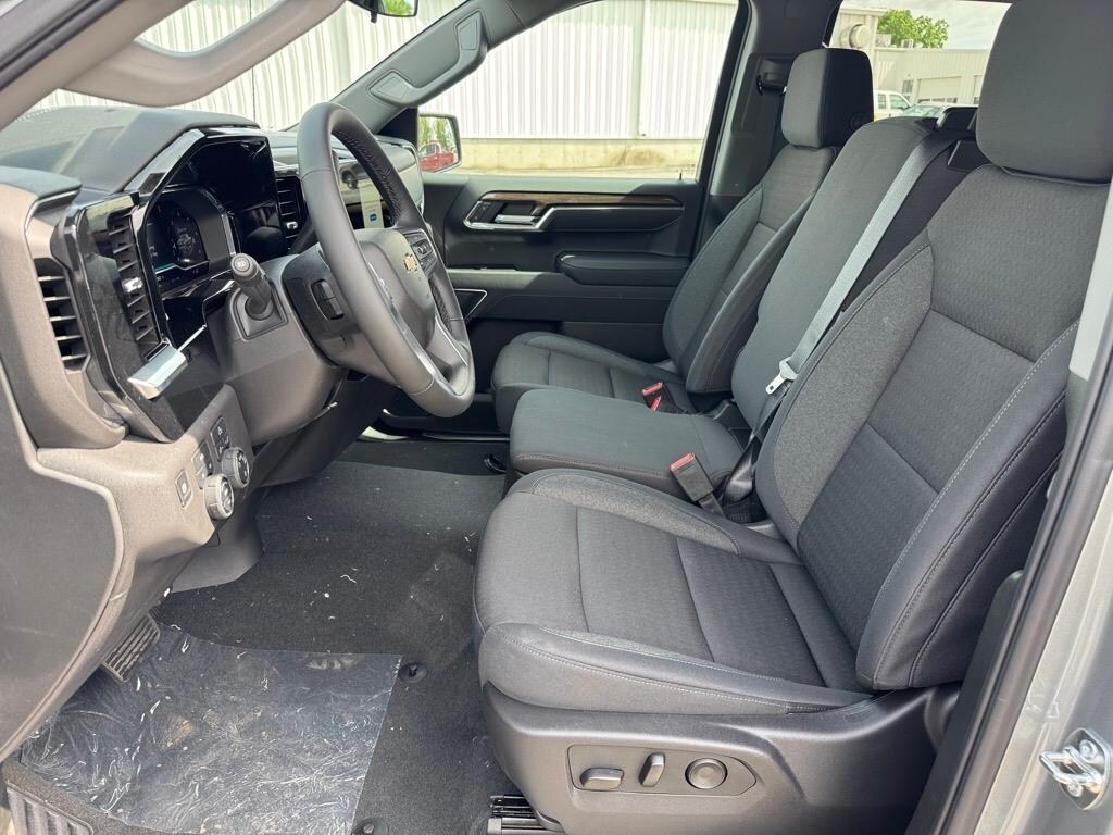 New 2025 Chevrolet Silverado 1500 LT (2FL) Truck