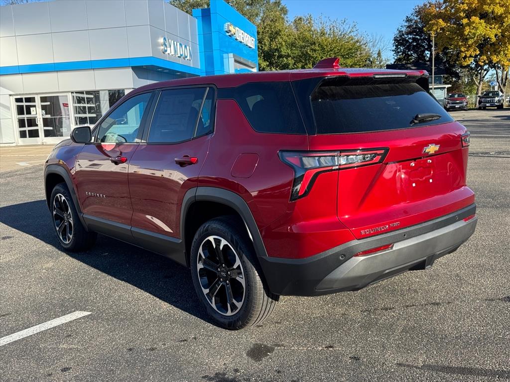 2026 Chevrolet Equinox LT photo 2