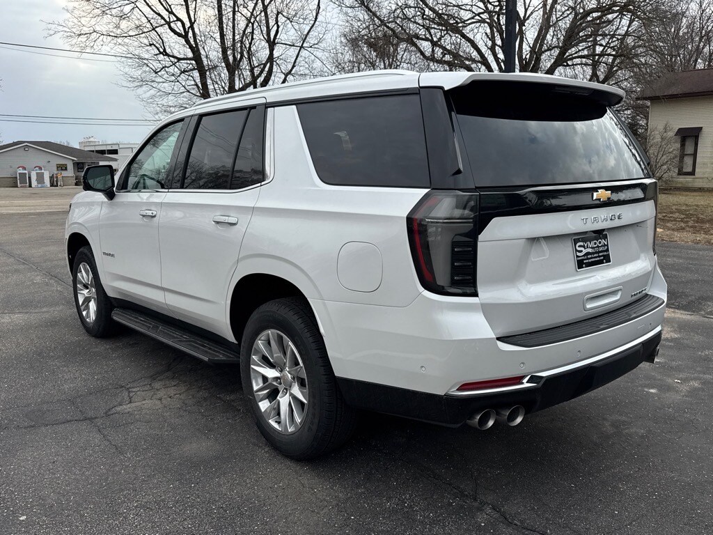 2025 Chevrolet Tahoe Premier photo 2