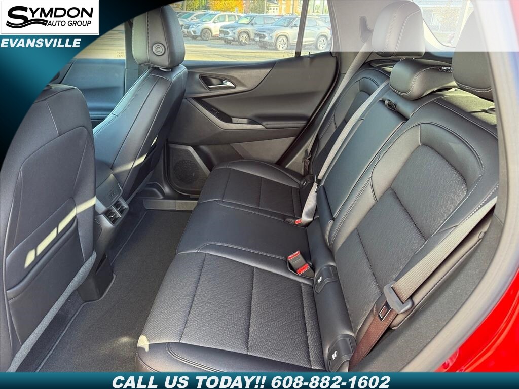 2026 Chevrolet Equinox LT photo 4