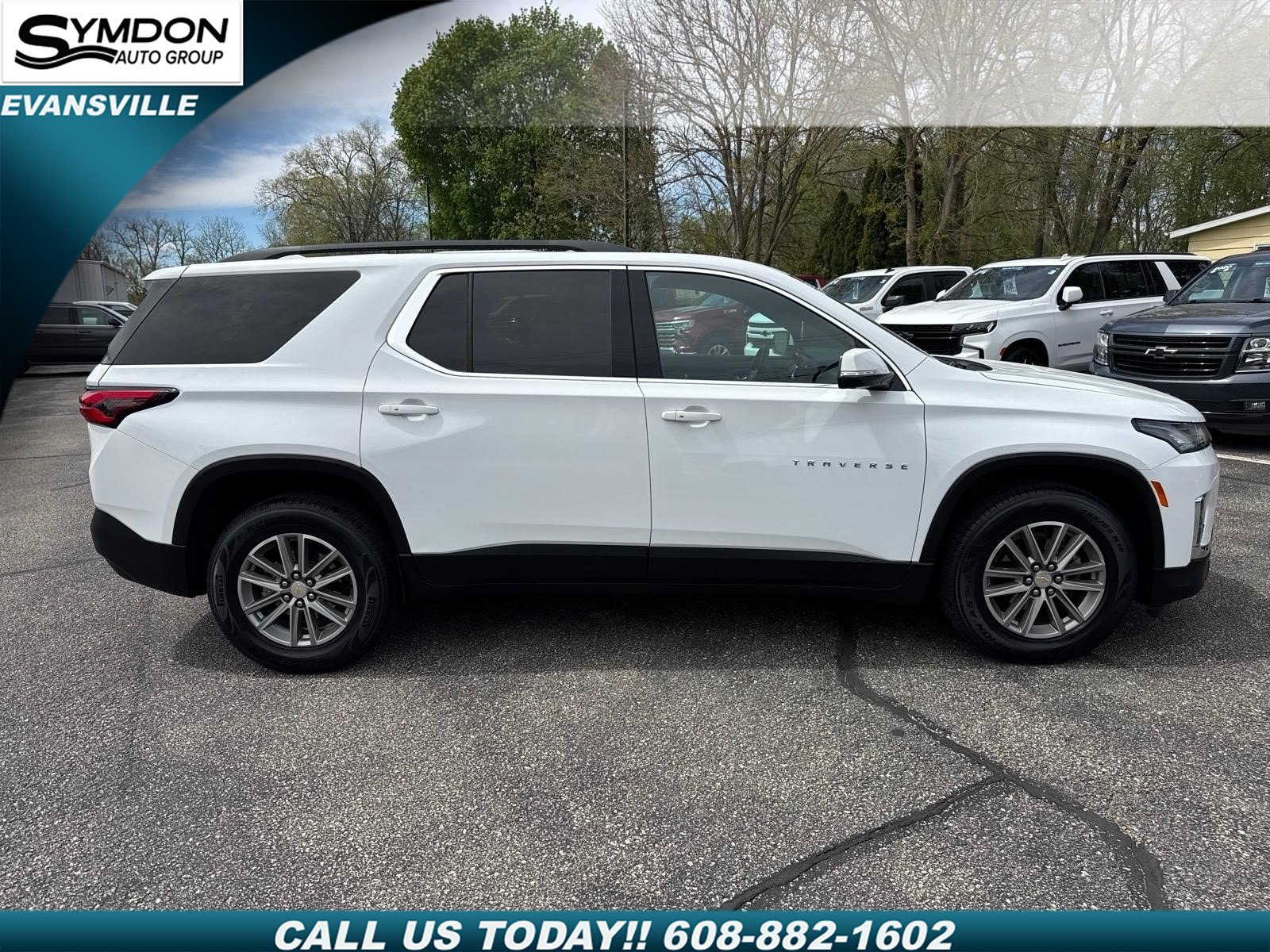 Used 2023 Chevrolet Traverse LT Cloth AWD LT Cloth w/1LT