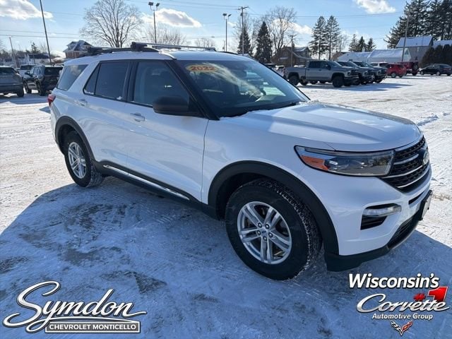 2022 Ford Explorer XLT 4WD's photo