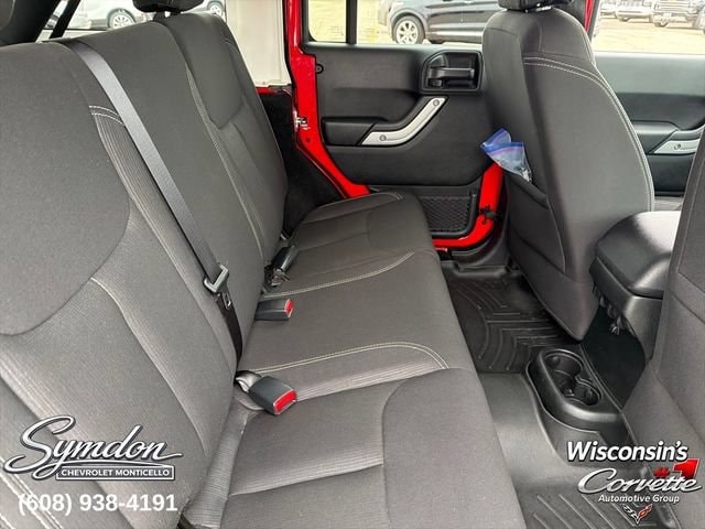 2017 Jeep Wrangler Unlimited Sahara - Photo 20