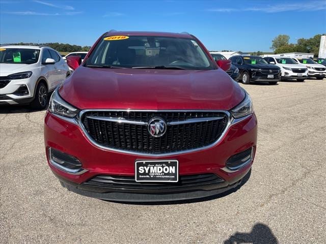 Used 2019 Buick Enclave Essence with VIN 5GAEVAKWXKJ315059 for sale in Monticello, WI