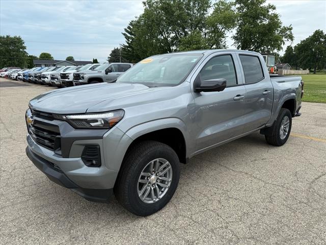 2025 Chevrolet Colorado Work Truck LT photo 3