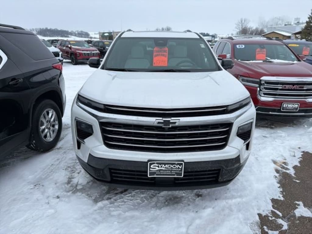 Used 2025 Chevrolet Traverse High Country SUV
