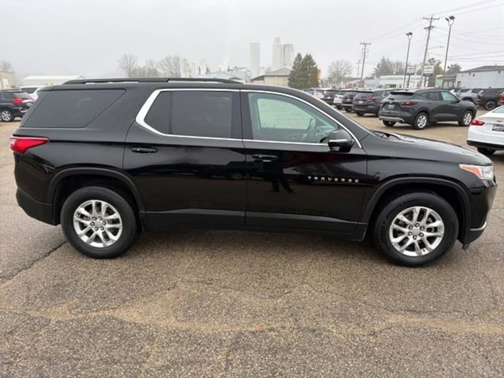 Used 2019 Chevrolet Traverse LT Cloth SUV