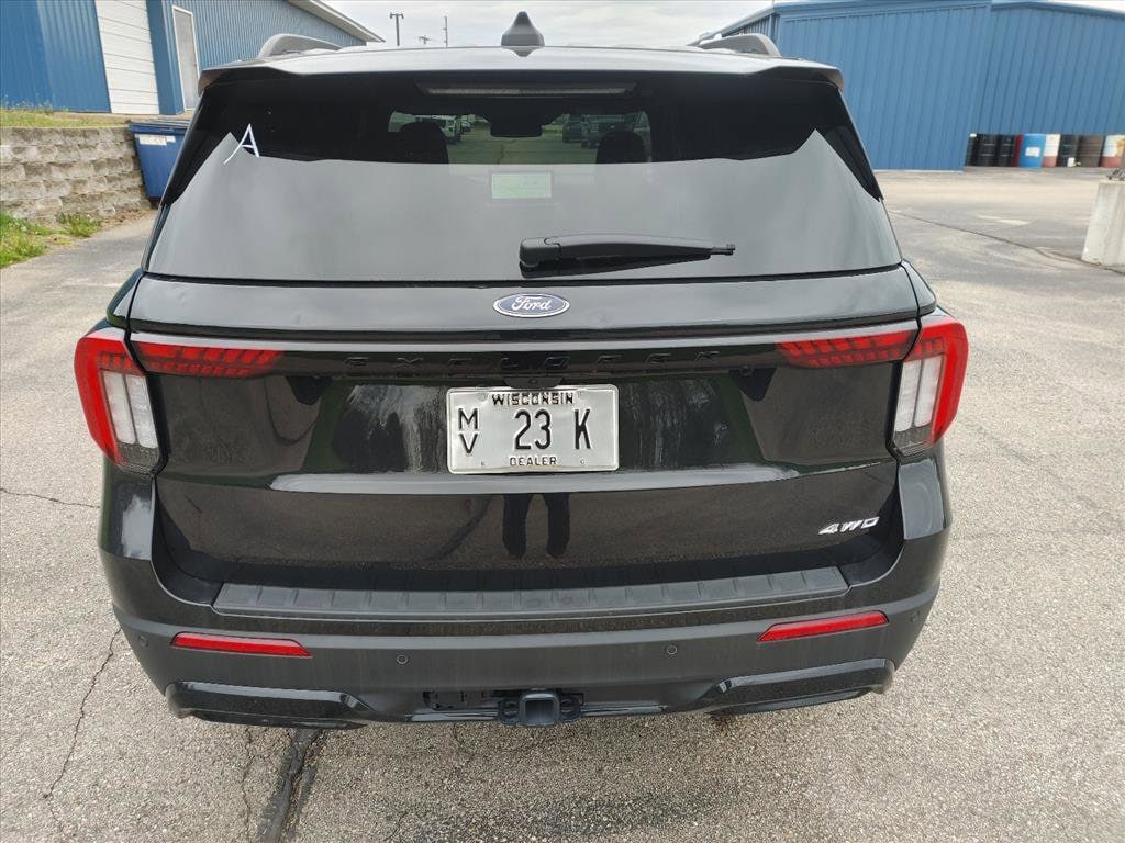 2025 Ford Explorer ST-Line - Photo 7