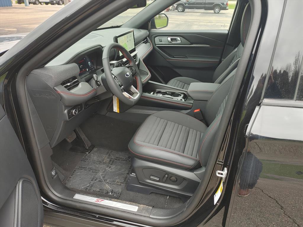 2025 Ford Explorer ST-Line - Photo 10