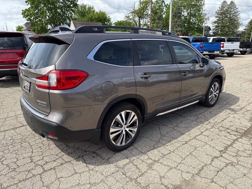 2021 Subaru Ascent Limited photo 3