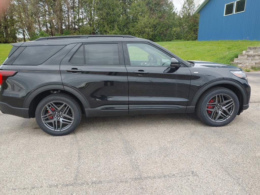 2025 Ford Explorer ST-Line - Photo 9