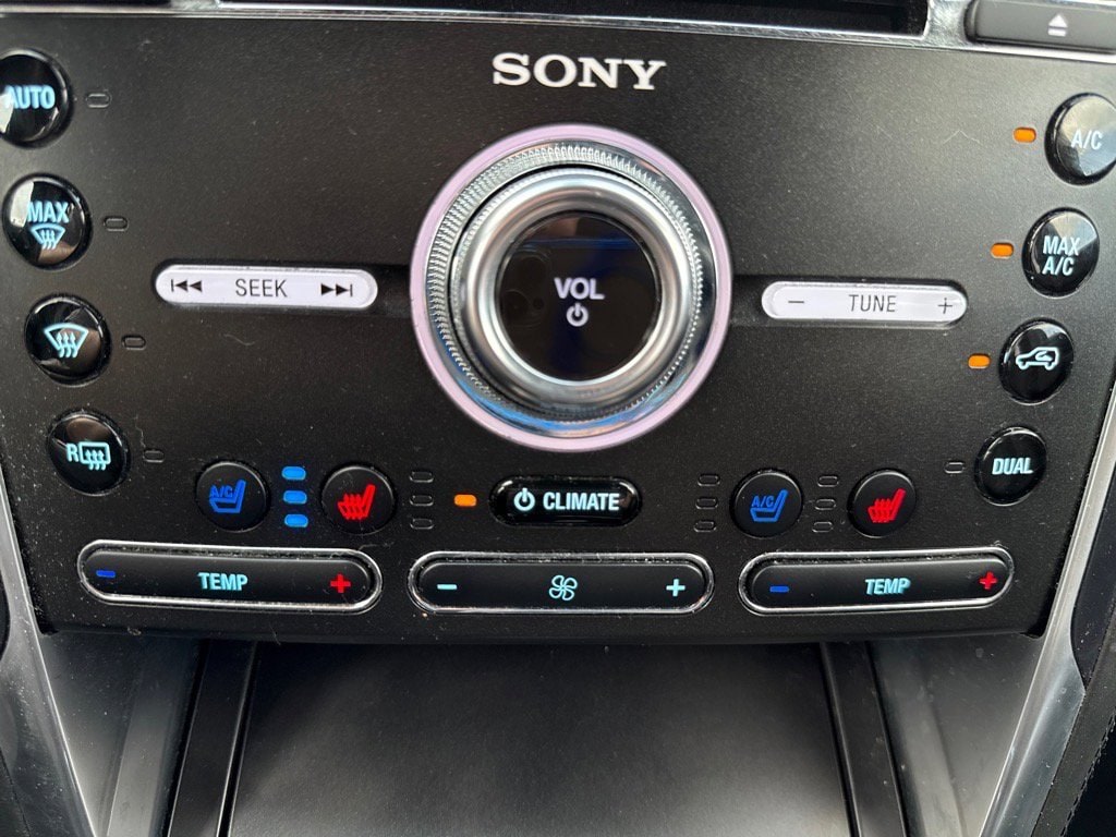 2018 Ford Explorer Platinum - Photo 16