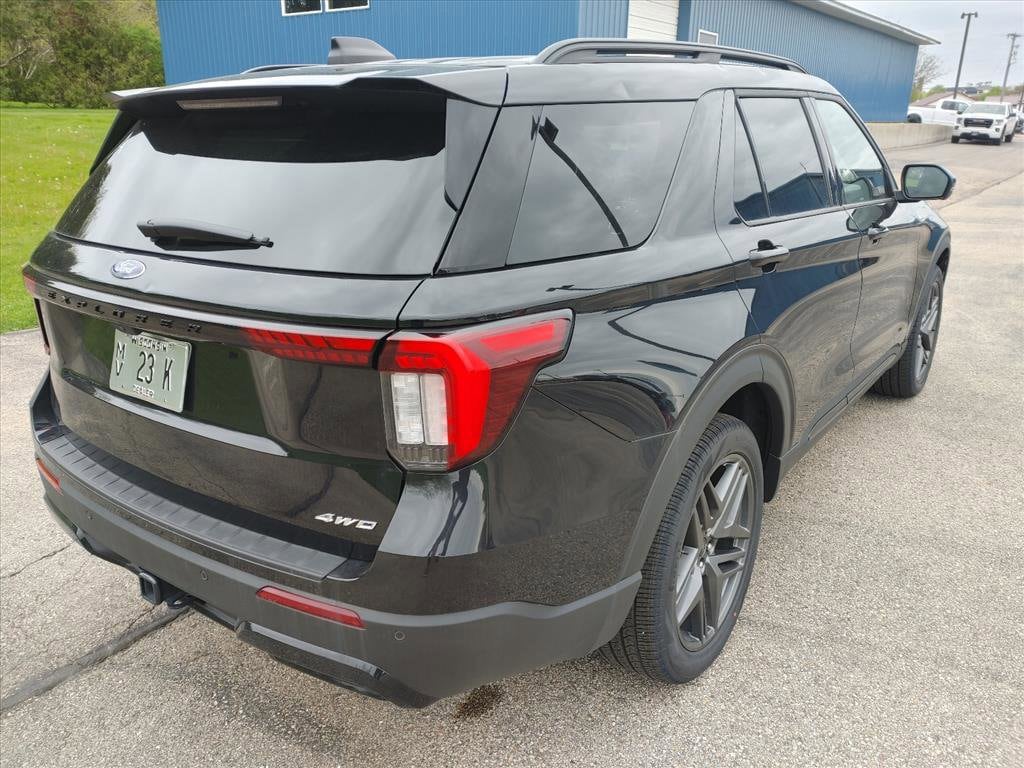 2025 Ford Explorer ST-Line - Photo 8