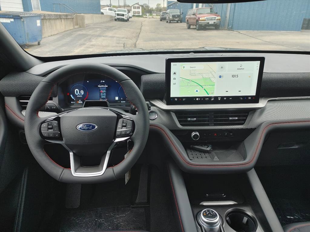 2025 Ford Explorer ST-Line - Photo 13