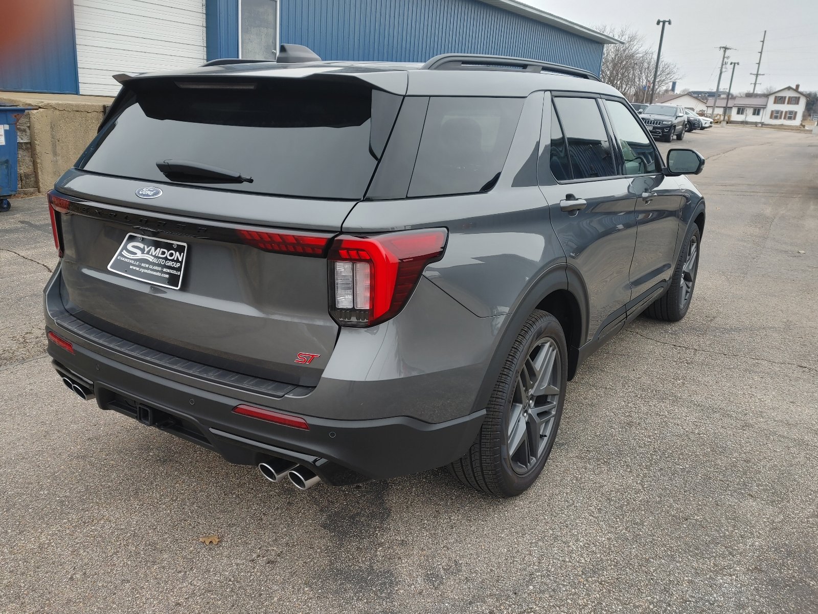 2026 Ford Explorer ST - Photo 7