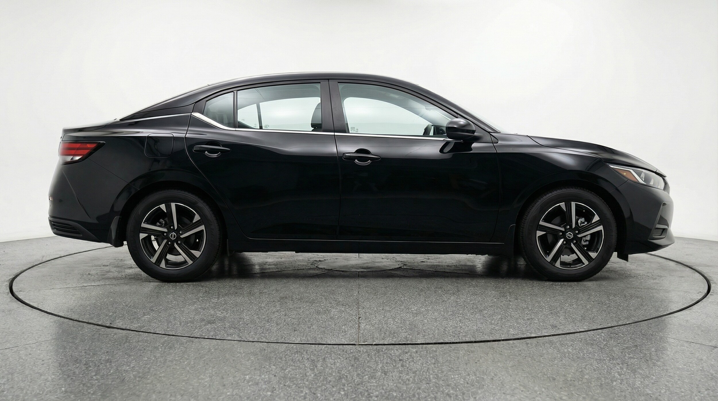 Thumbnail: 2025 Nissan Sentra - 8