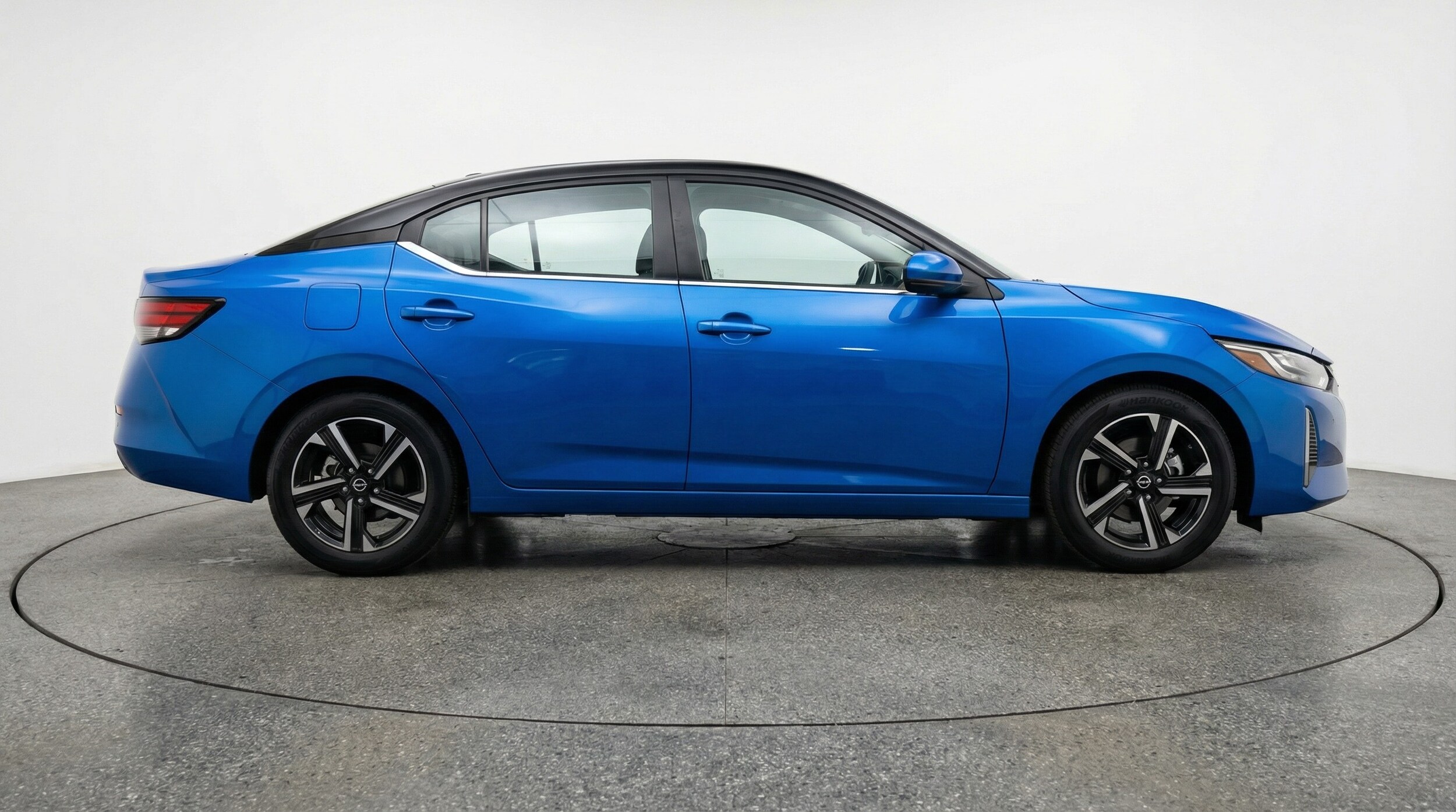 Thumbnail: 2025 Nissan Sentra - 8