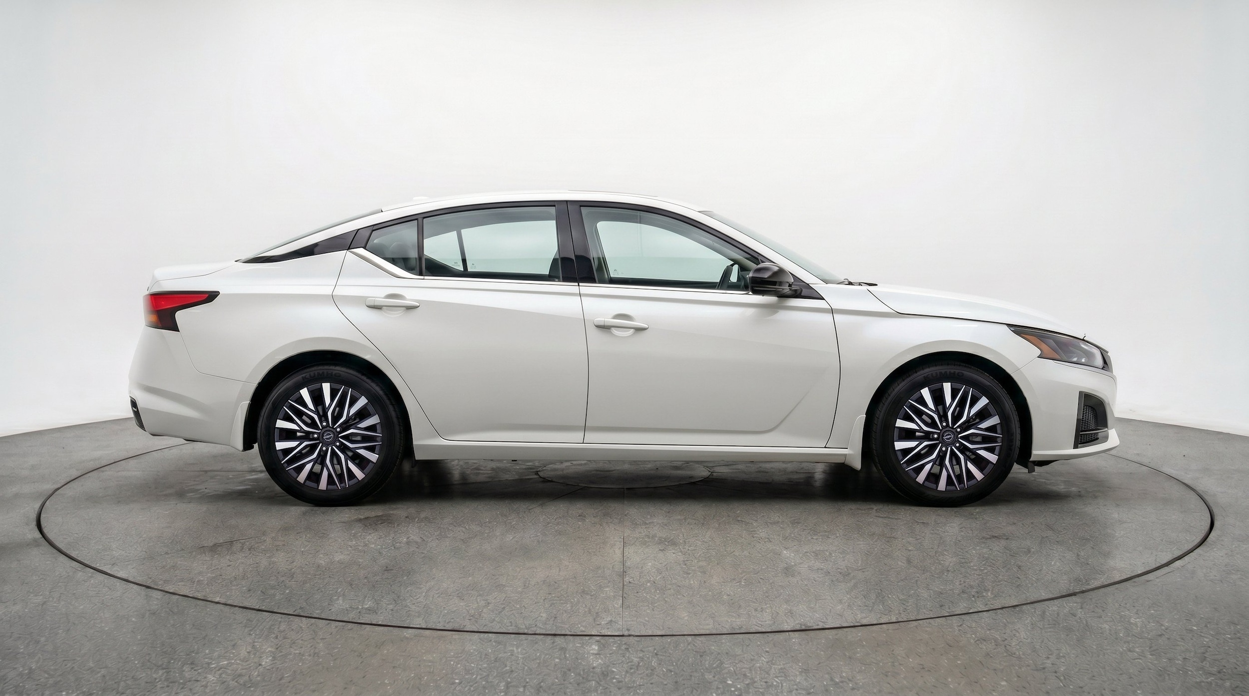 Thumbnail: 2026 Nissan Altima - 10