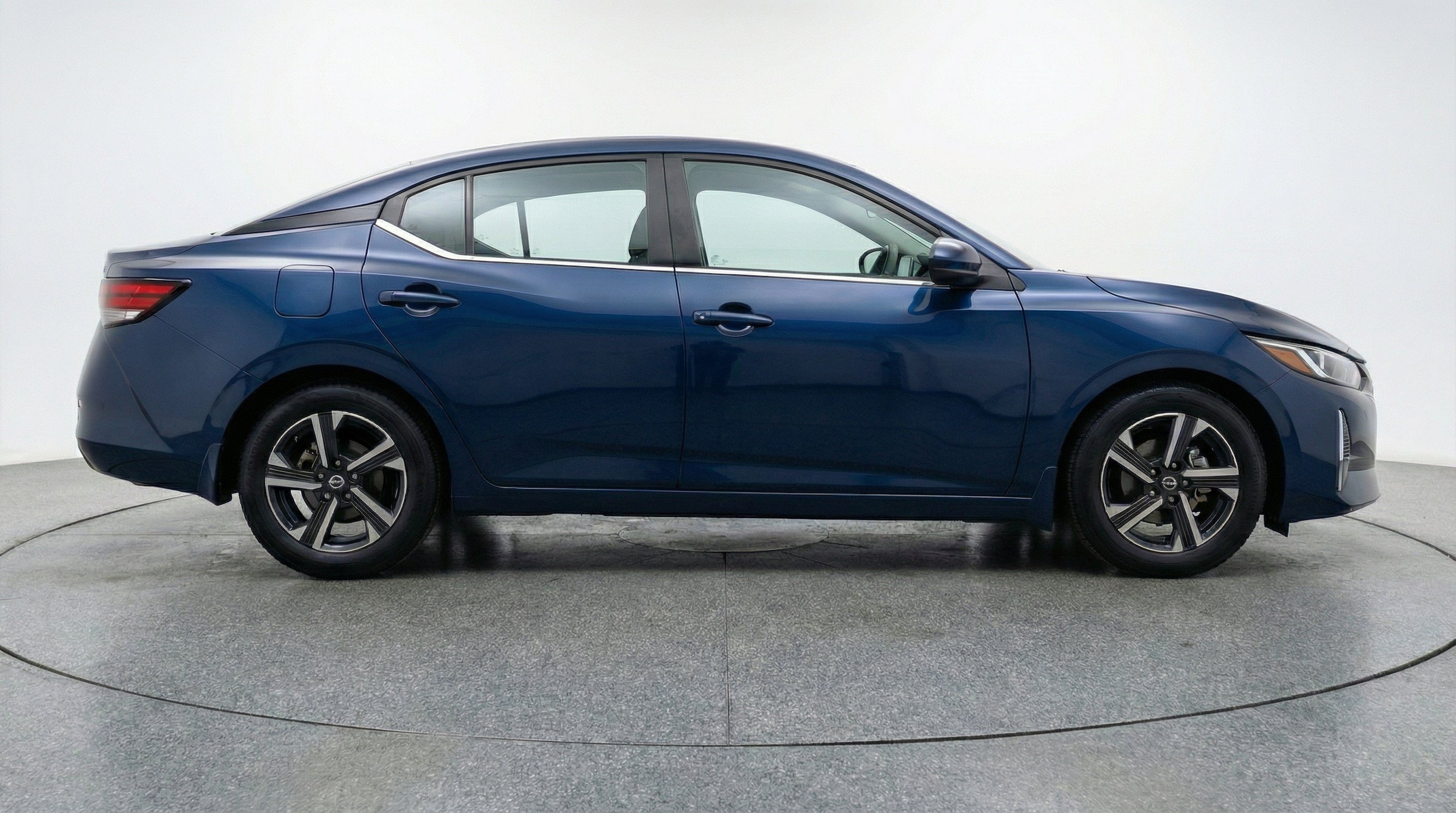 Thumbnail: 2025 Nissan Sentra - 11