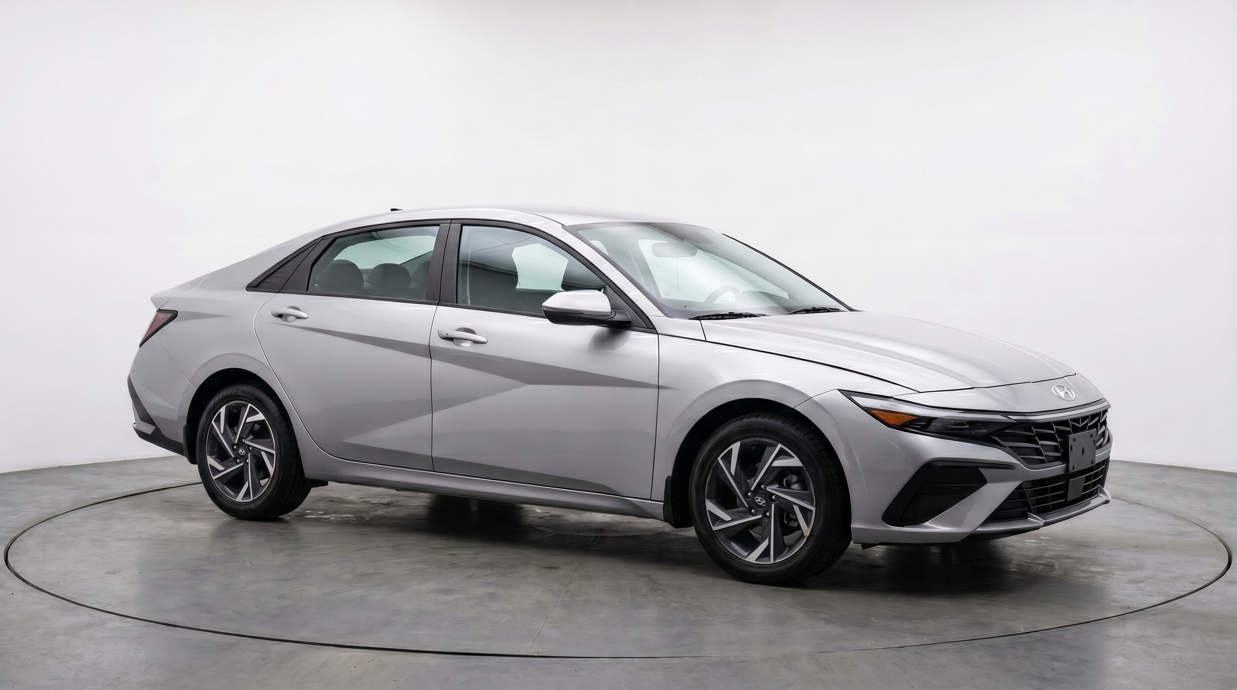 Thumbnail: 2025 Hyundai Elantra - 1