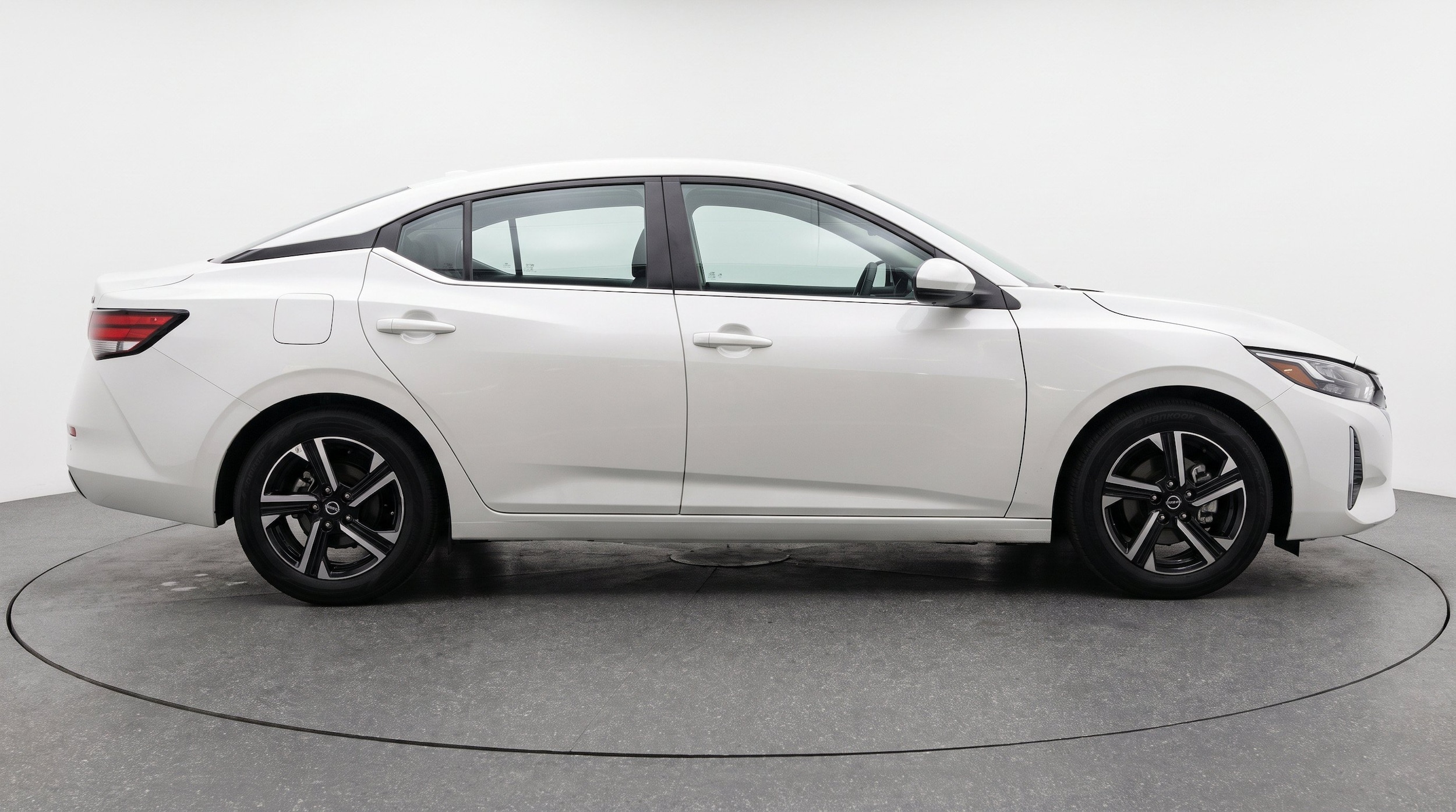 Thumbnail: 2025 Nissan Sentra - 11