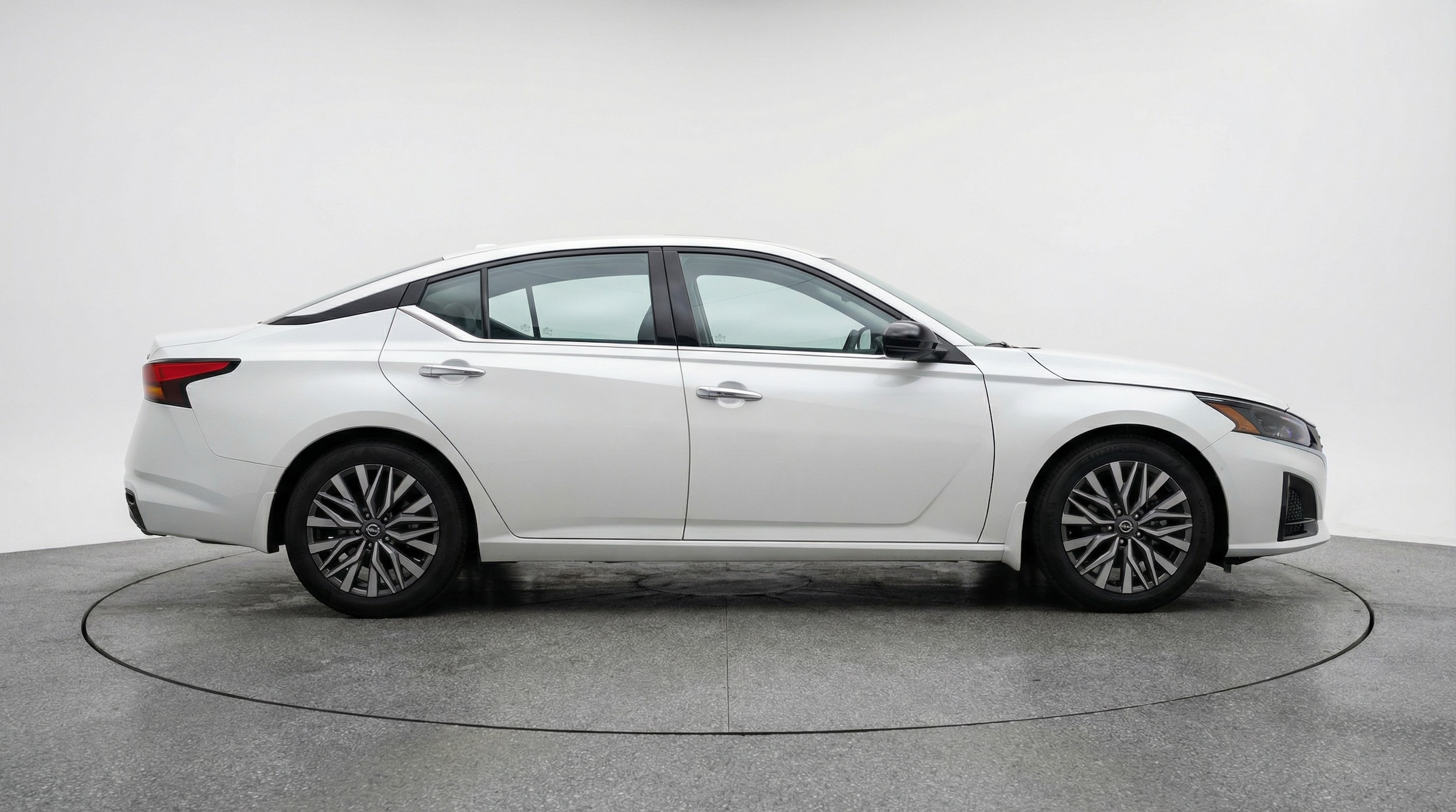 Thumbnail: 2025 Nissan Altima - 8