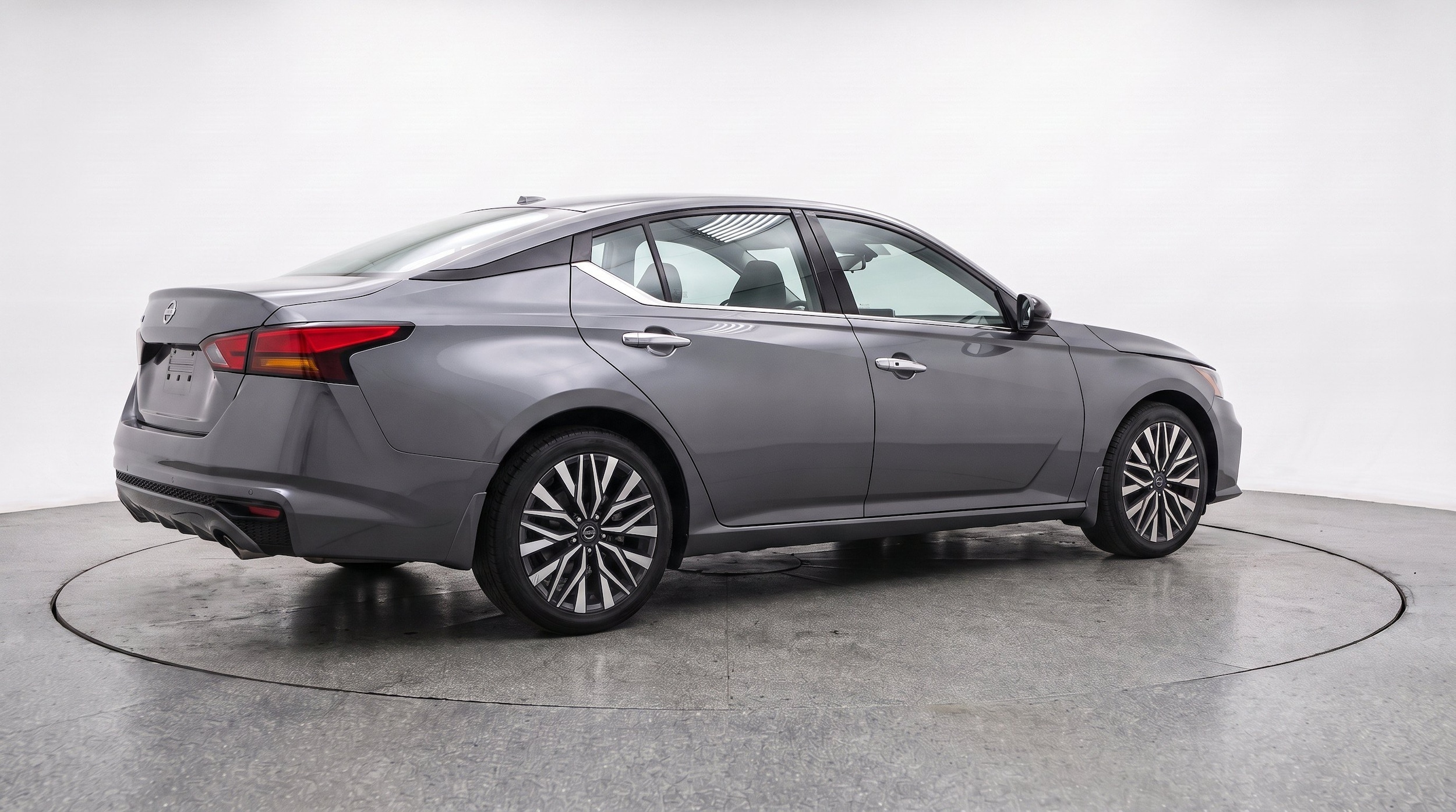 Thumbnail: 2025 Nissan Altima - 9