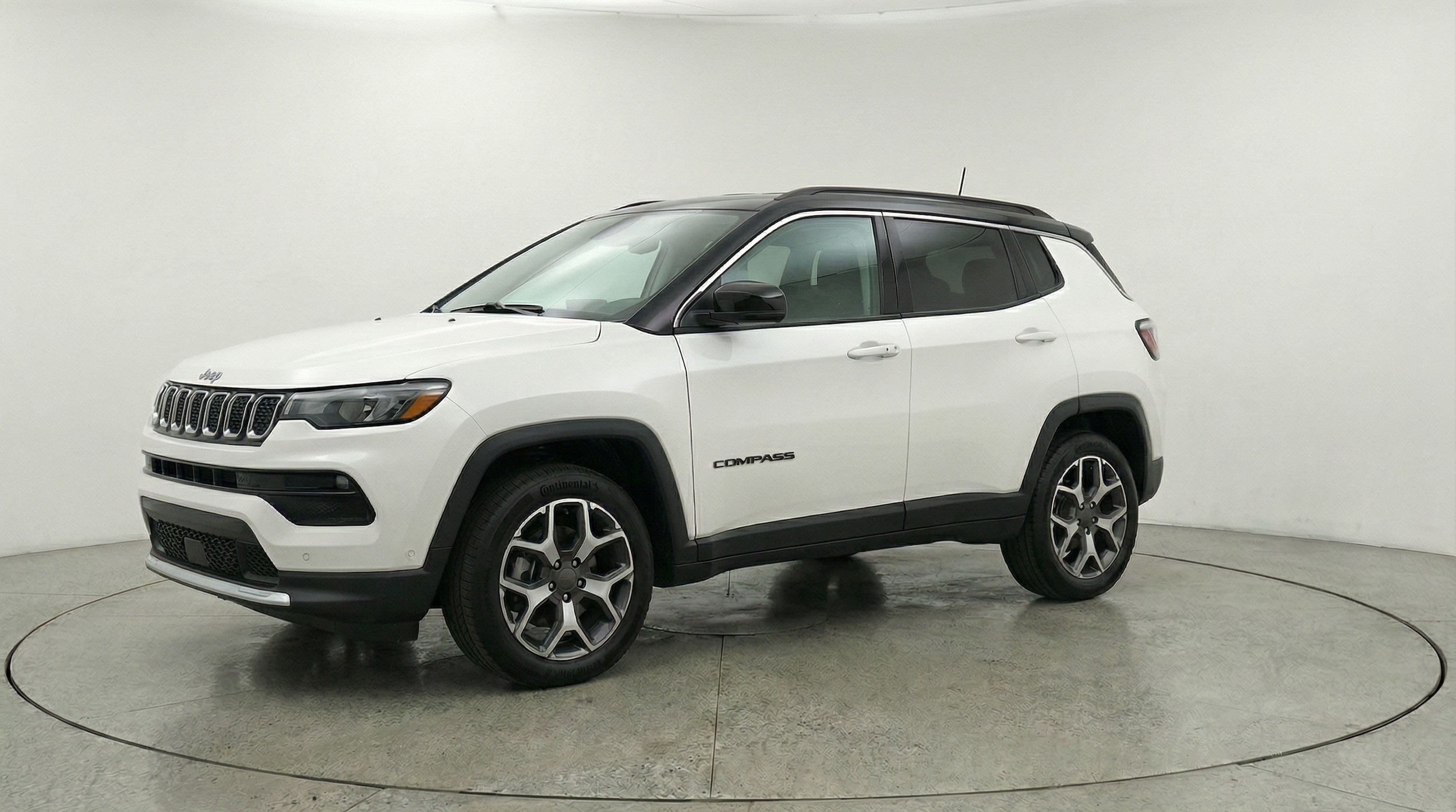 Thumbnail: 2025 Jeep Compass - 3
