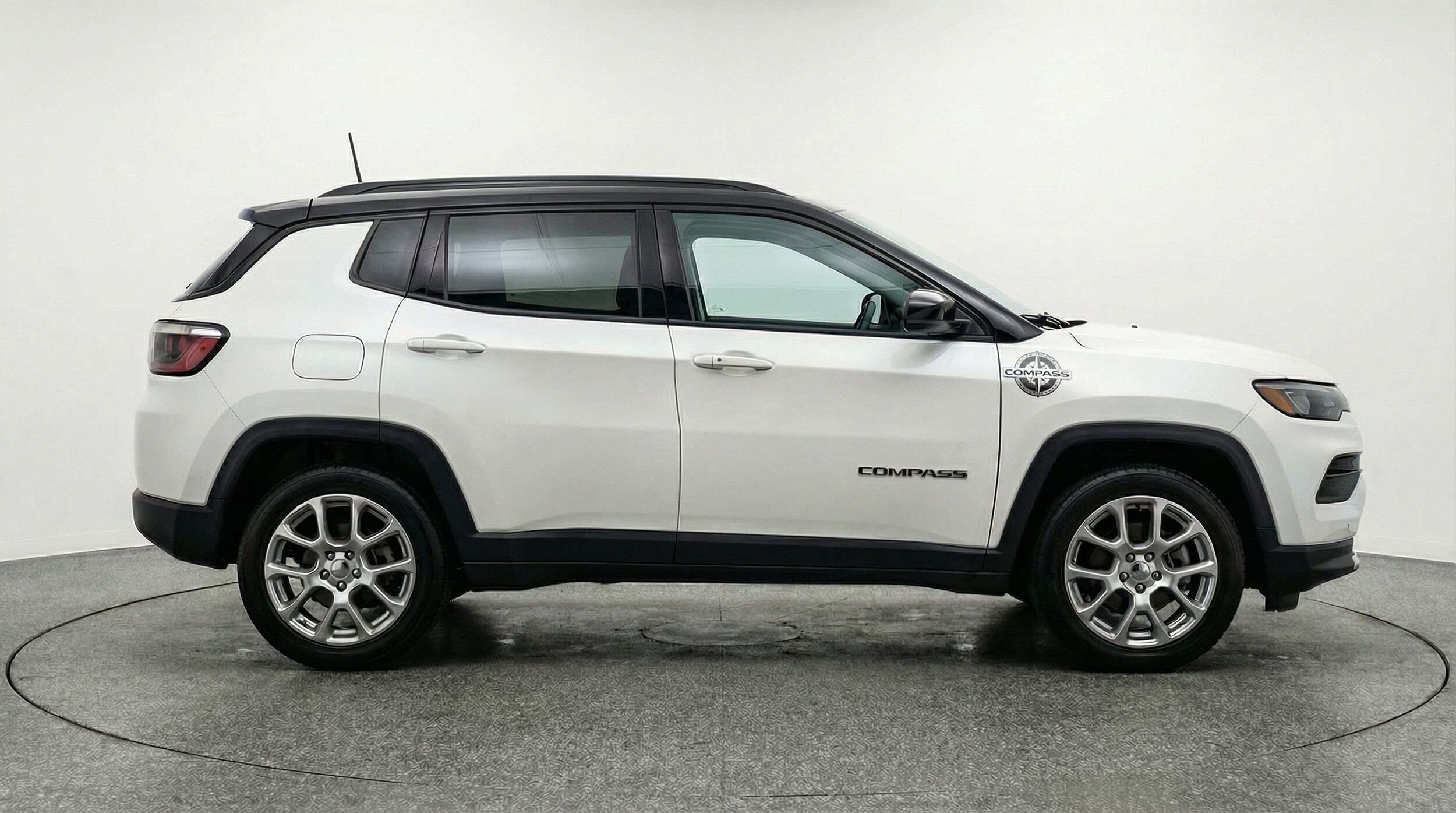 Thumbnail: 2025 Jeep Compass - 8