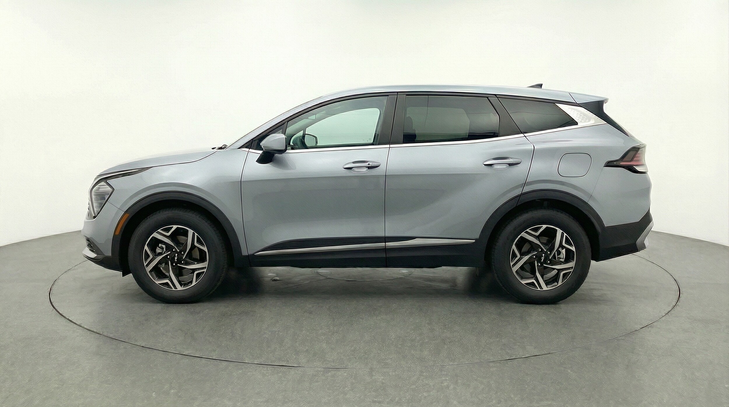 Thumbnail: 2025 Kia Sportage - 4