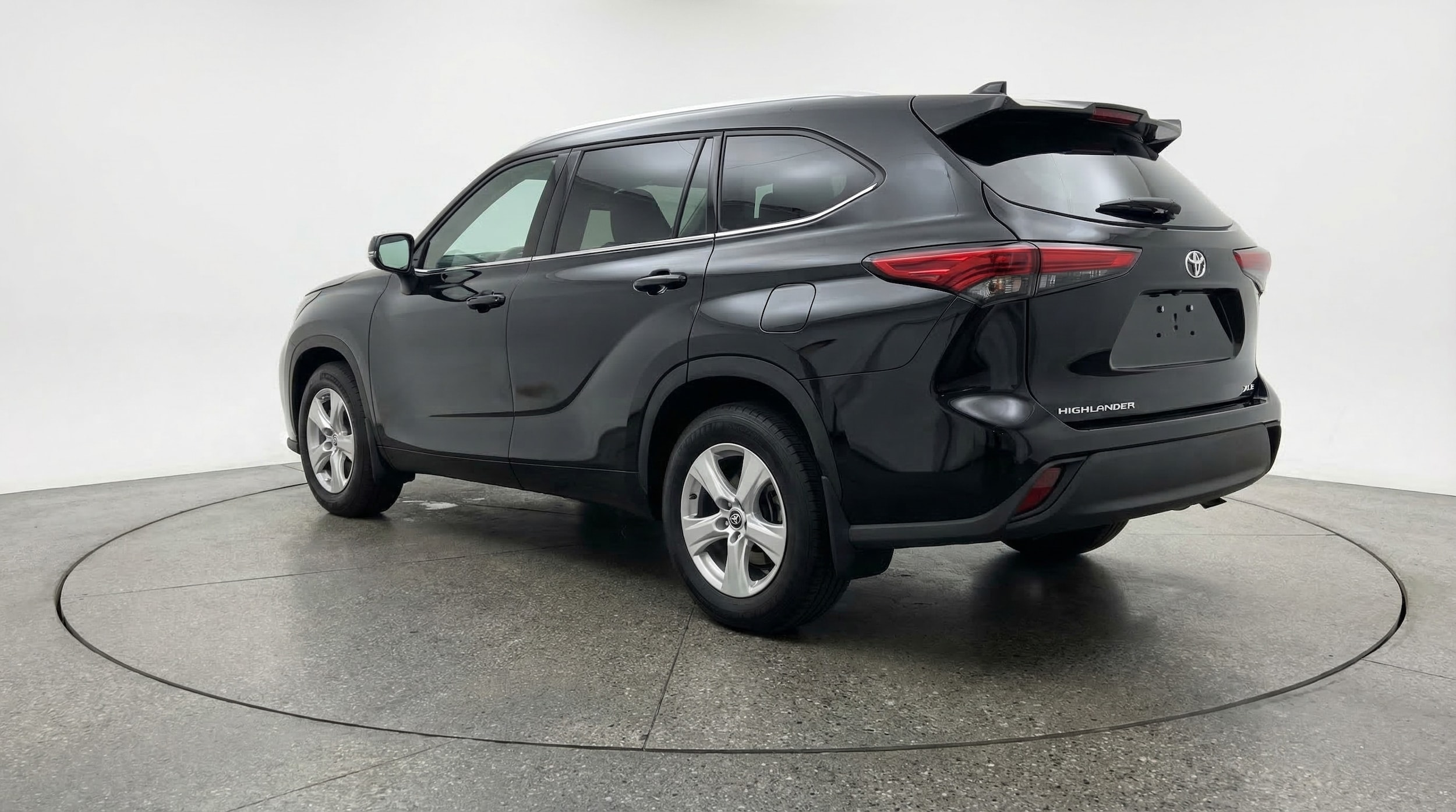 Thumbnail: 2025 Toyota Highlander - 5