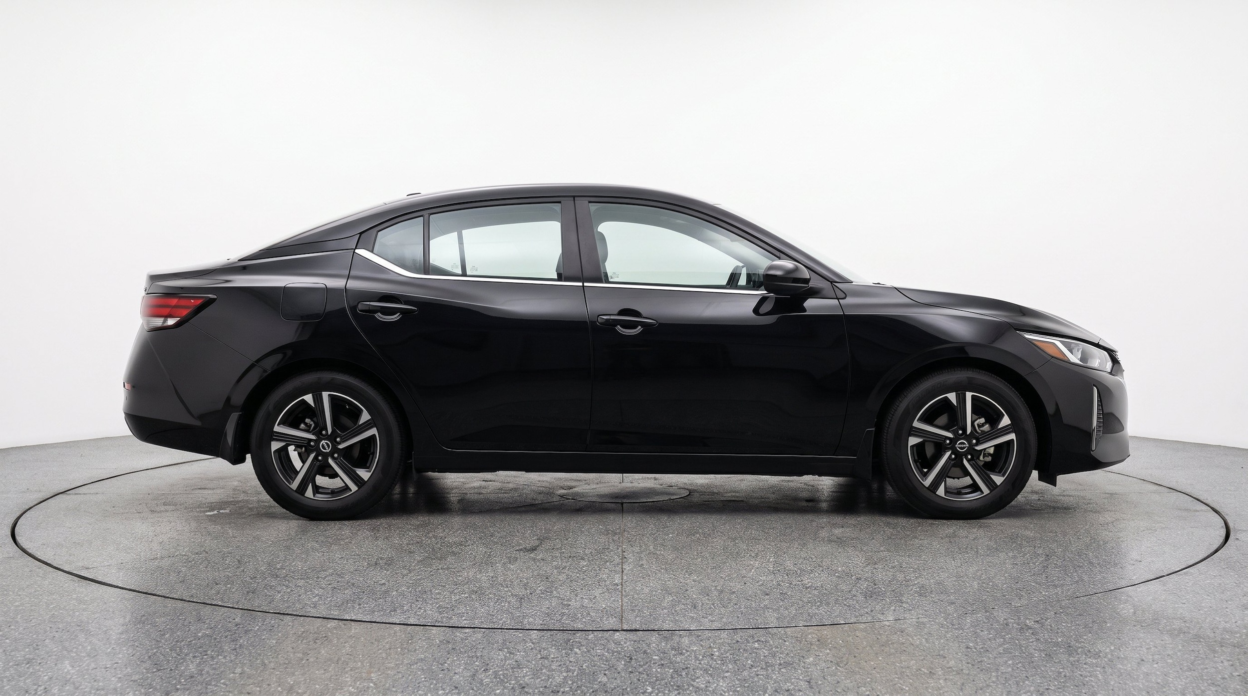 Thumbnail: 2025 Nissan Sentra - 10