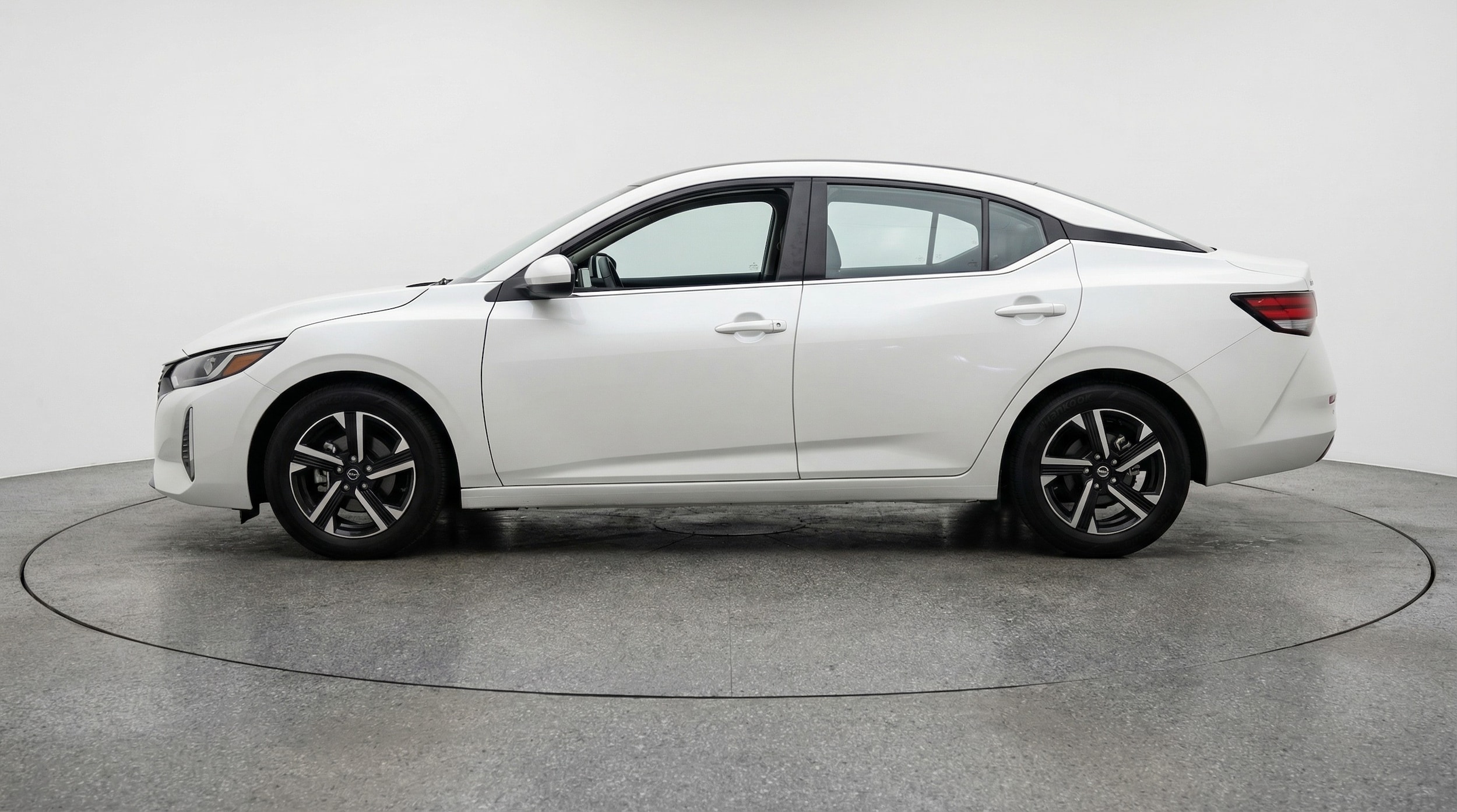 Thumbnail: 2025 Nissan Sentra - 4