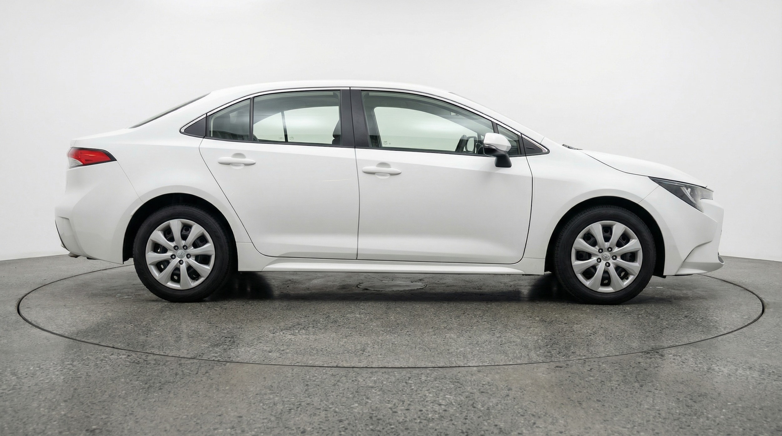Thumbnail: 2025 Toyota Corolla - 8