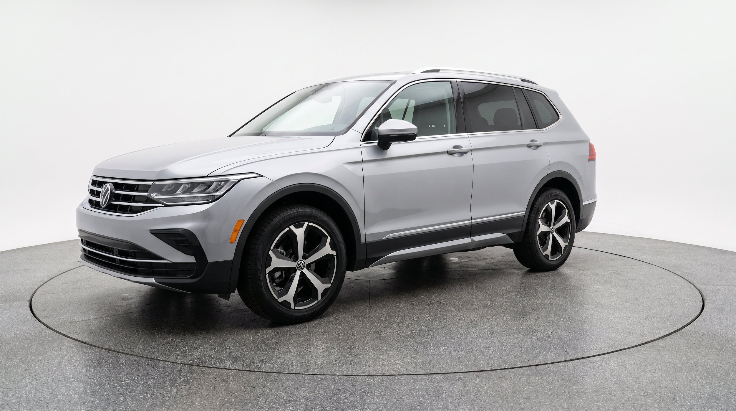 Thumbnail: 2026 Volkswagen Tiguan - 3