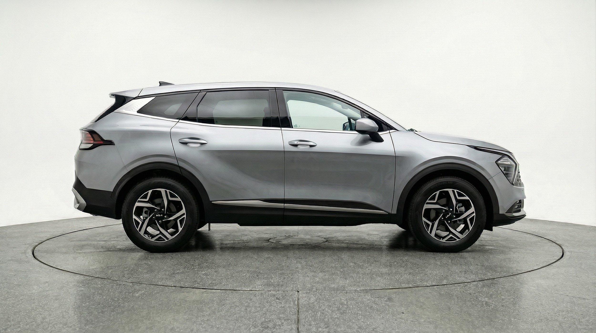 Thumbnail: 2025 Kia Sportage - 8