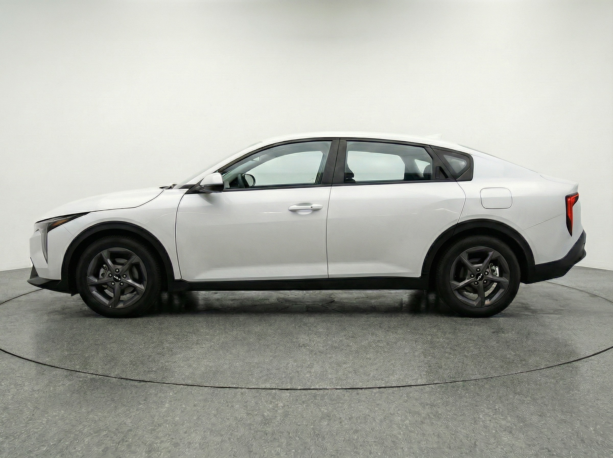 Thumbnail: 2025 Kia K4 - 4