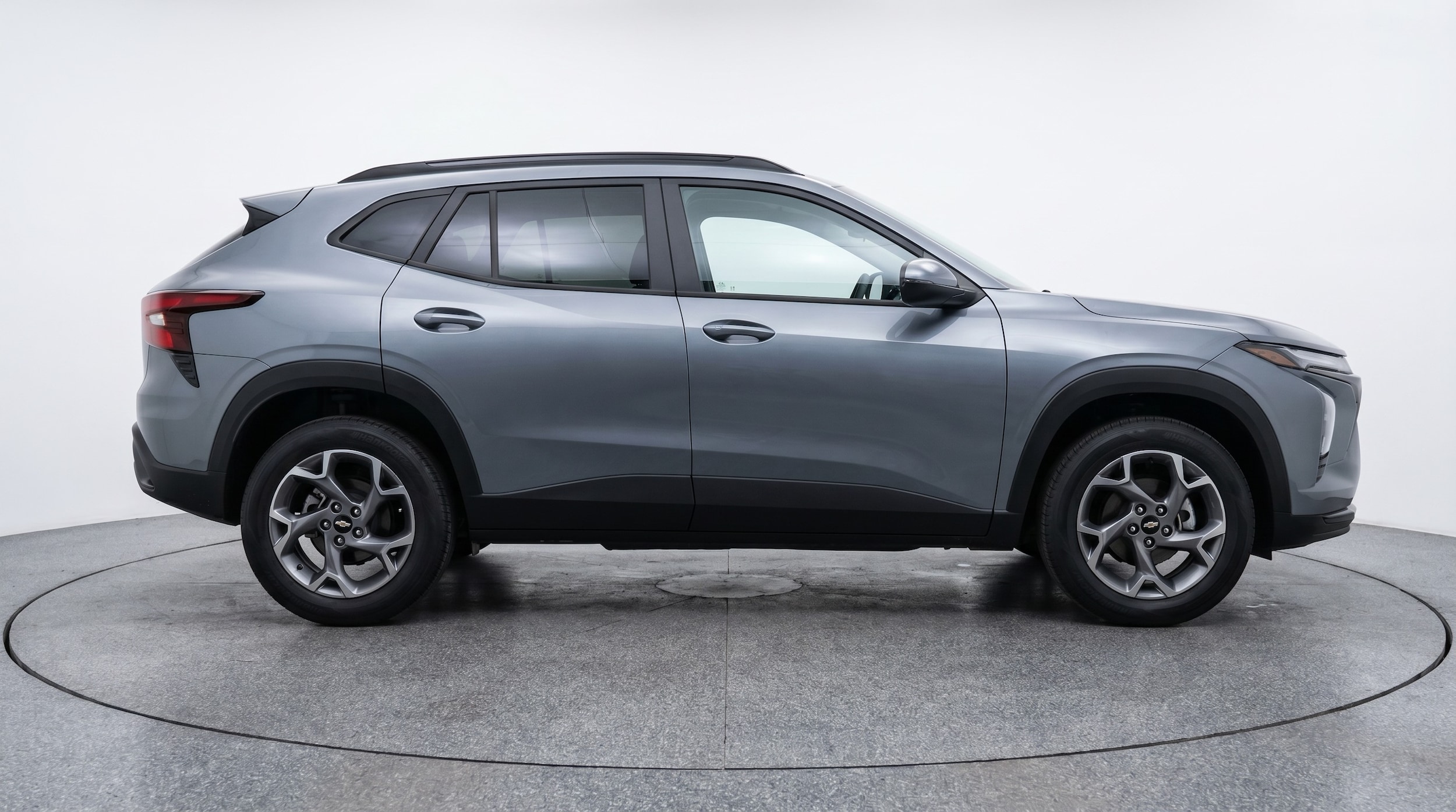 Thumbnail: 2025 Chevrolet Trax - 8
