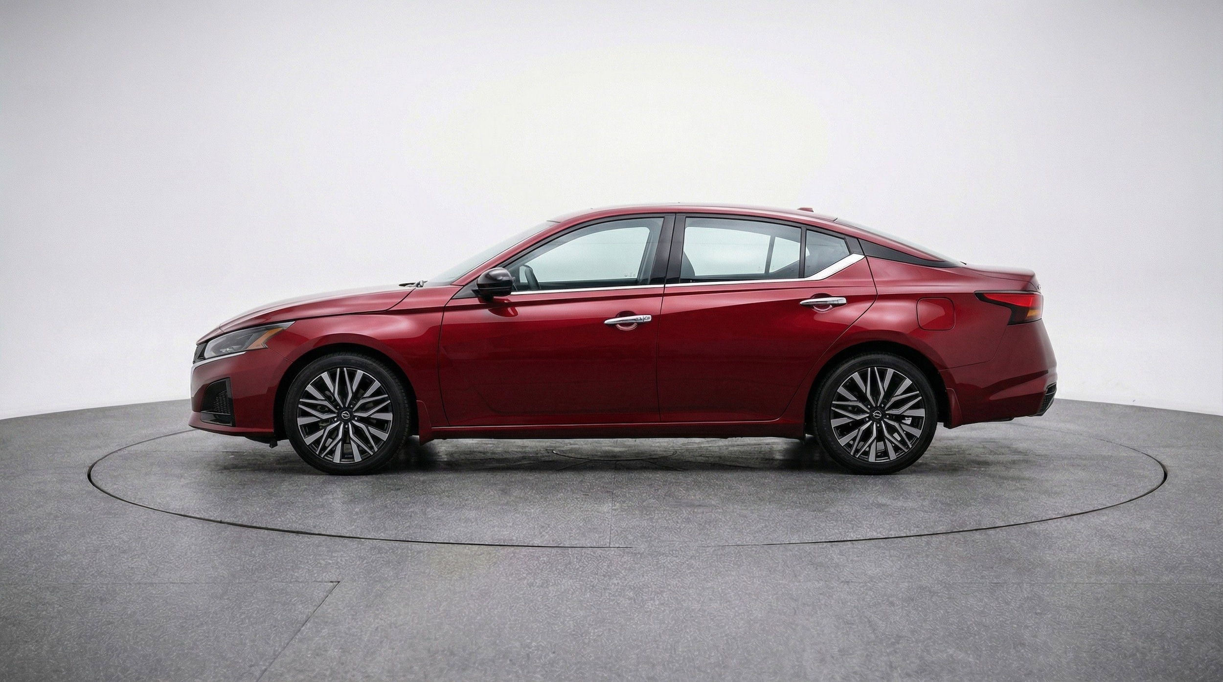 Thumbnail: 2025 Nissan Altima - 5
