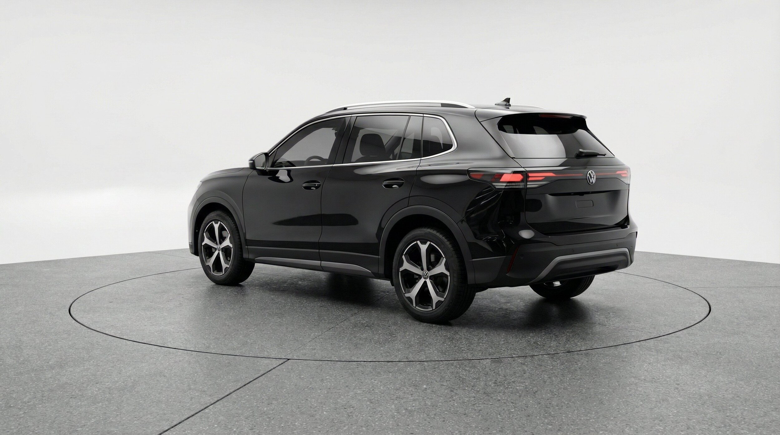 Thumbnail: 2026 Volkswagen Tiguan - 6