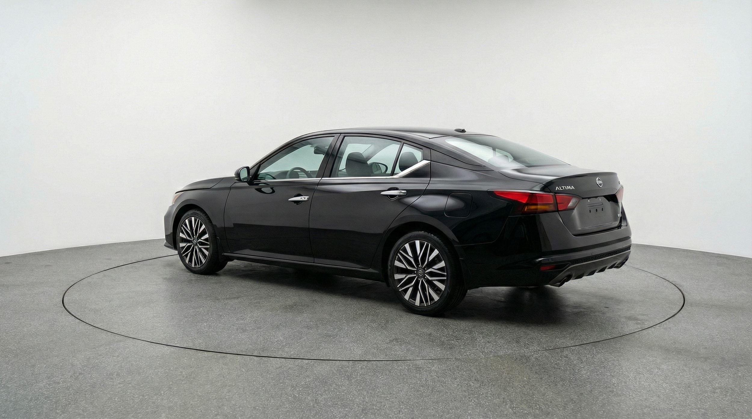 Thumbnail: 2025 Nissan Altima - 5