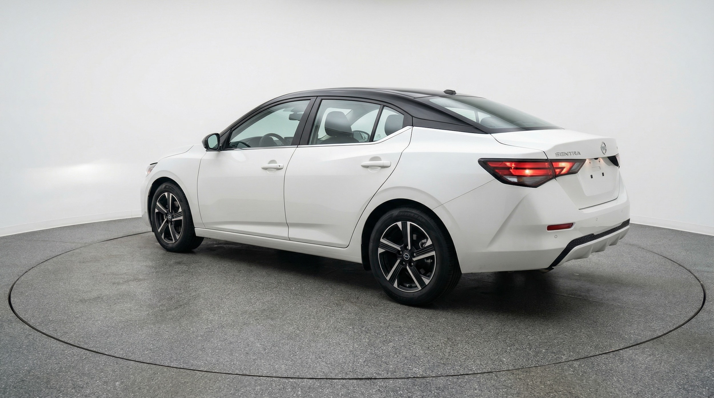 Thumbnail: 2025 Nissan Sentra - 5