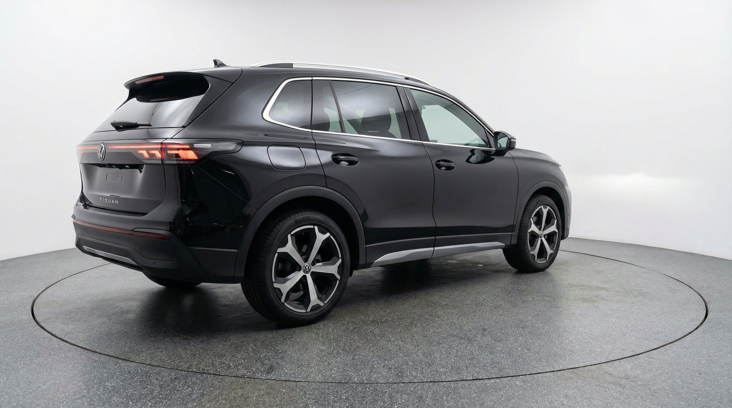Thumbnail: 2026 Volkswagen Tiguan - 9