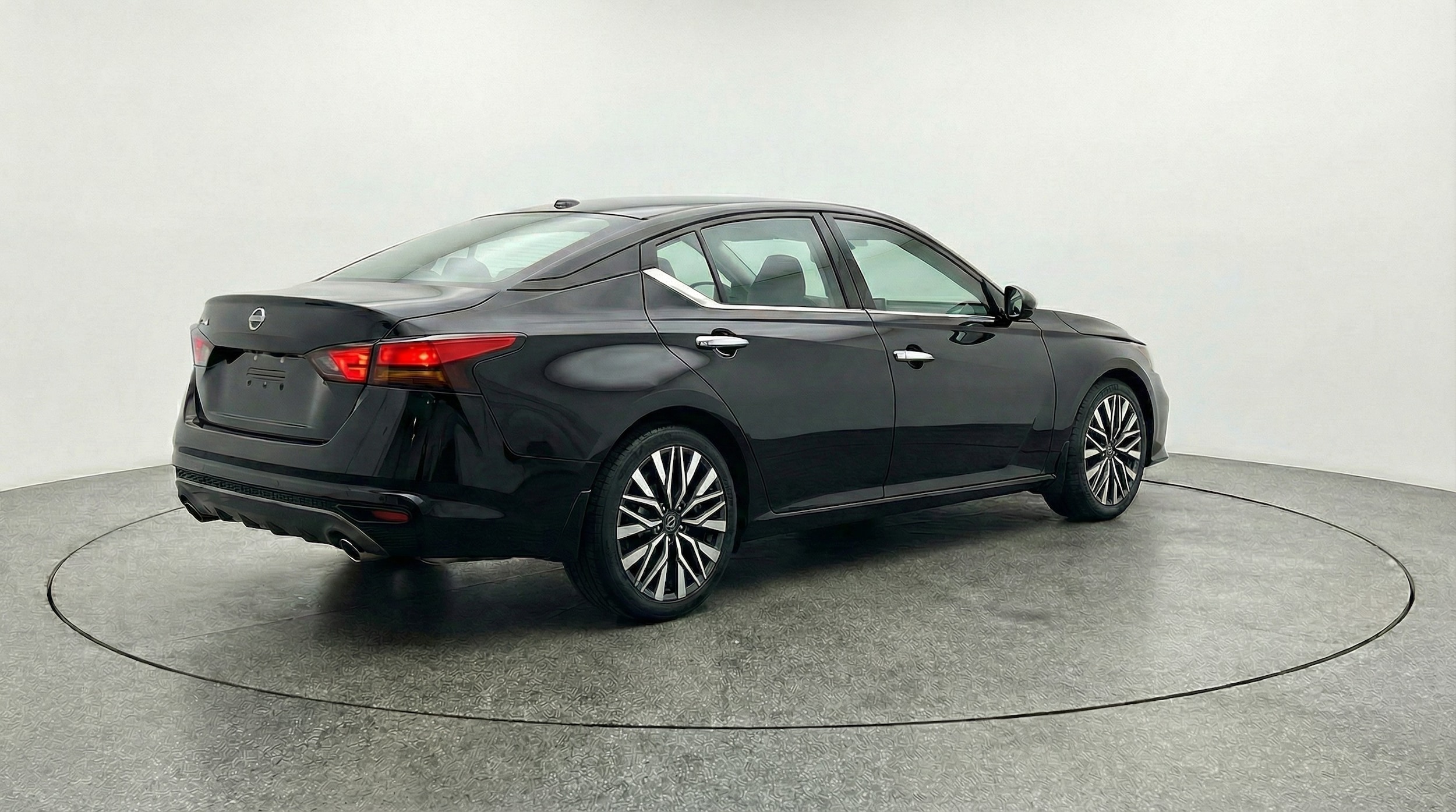 Thumbnail: 2025 Nissan Altima - 7