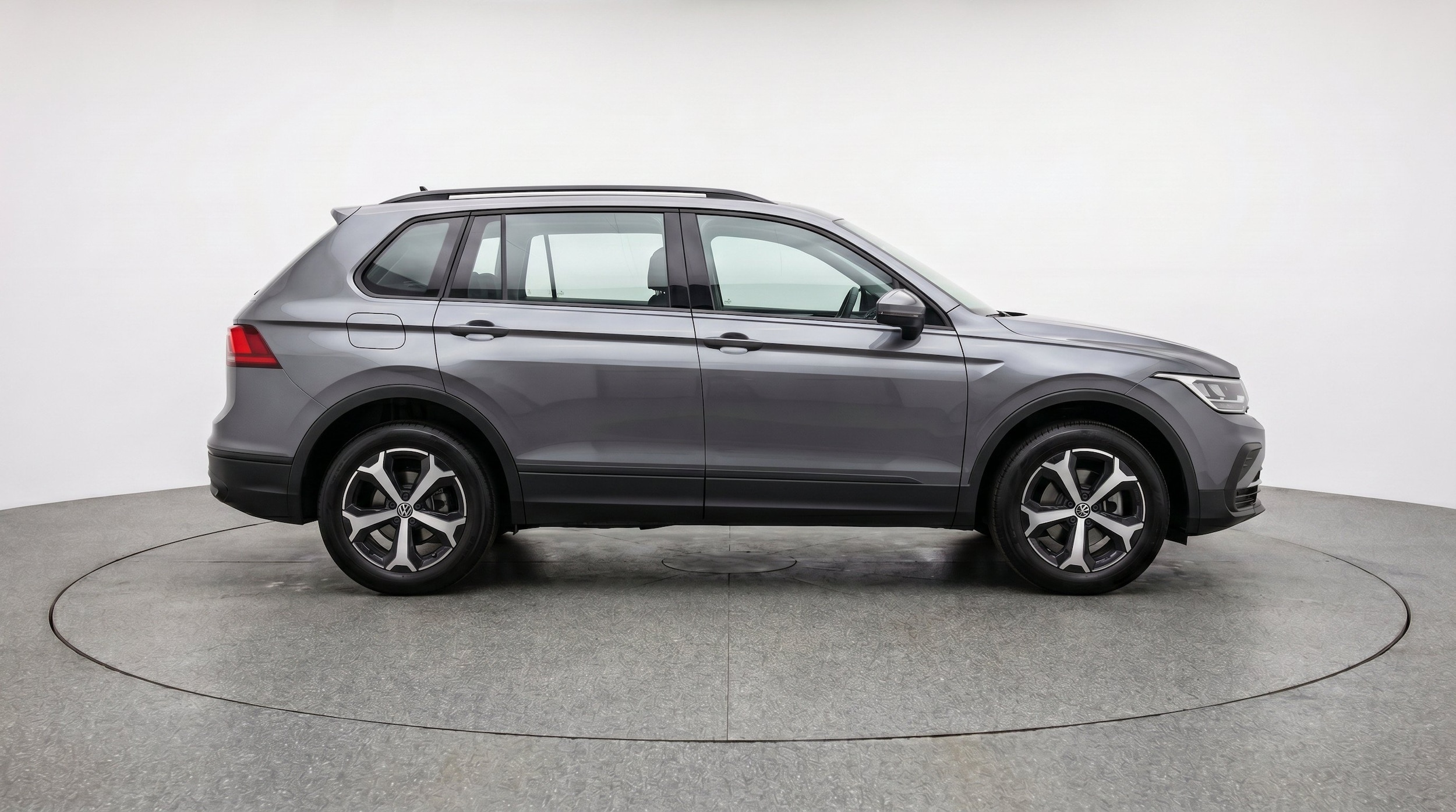 Thumbnail: 2026 Volkswagen Tiguan - 11
