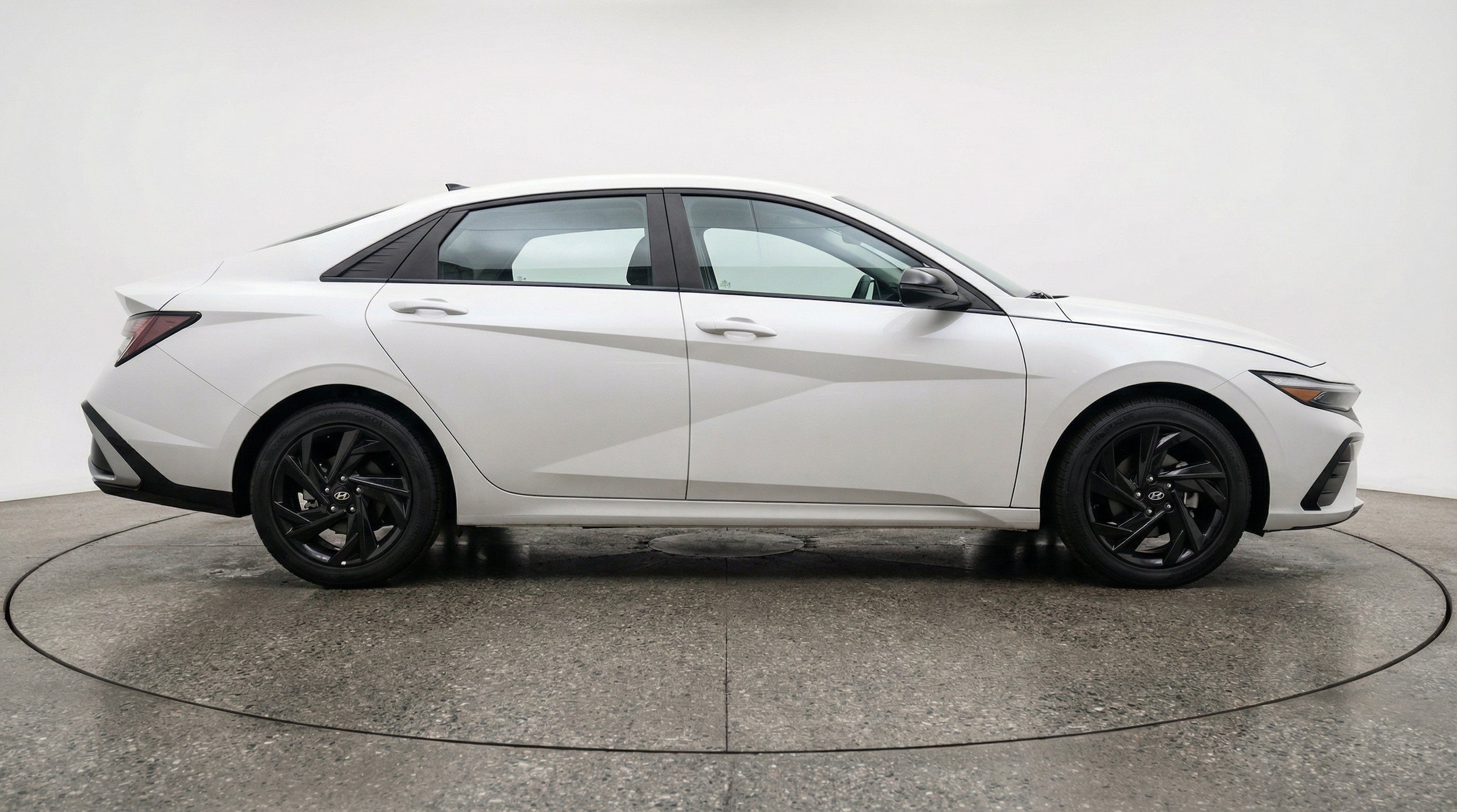 Thumbnail: 2026 Hyundai Elantra - 10