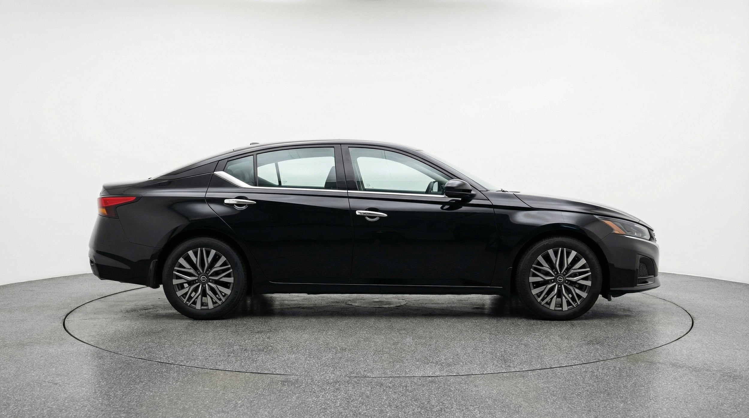 Thumbnail: 2025 Nissan Altima - 8