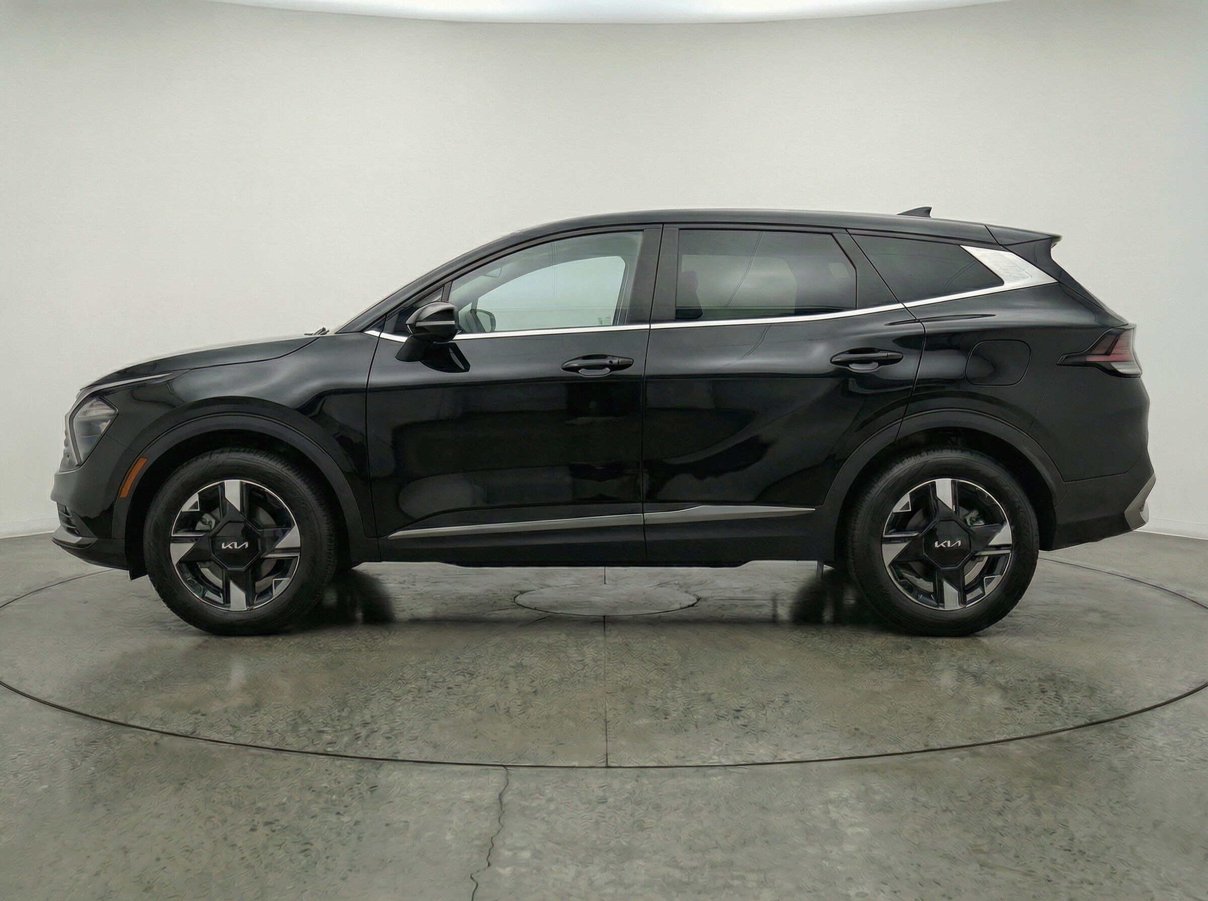 Thumbnail: 2026 Kia Sportage - 4