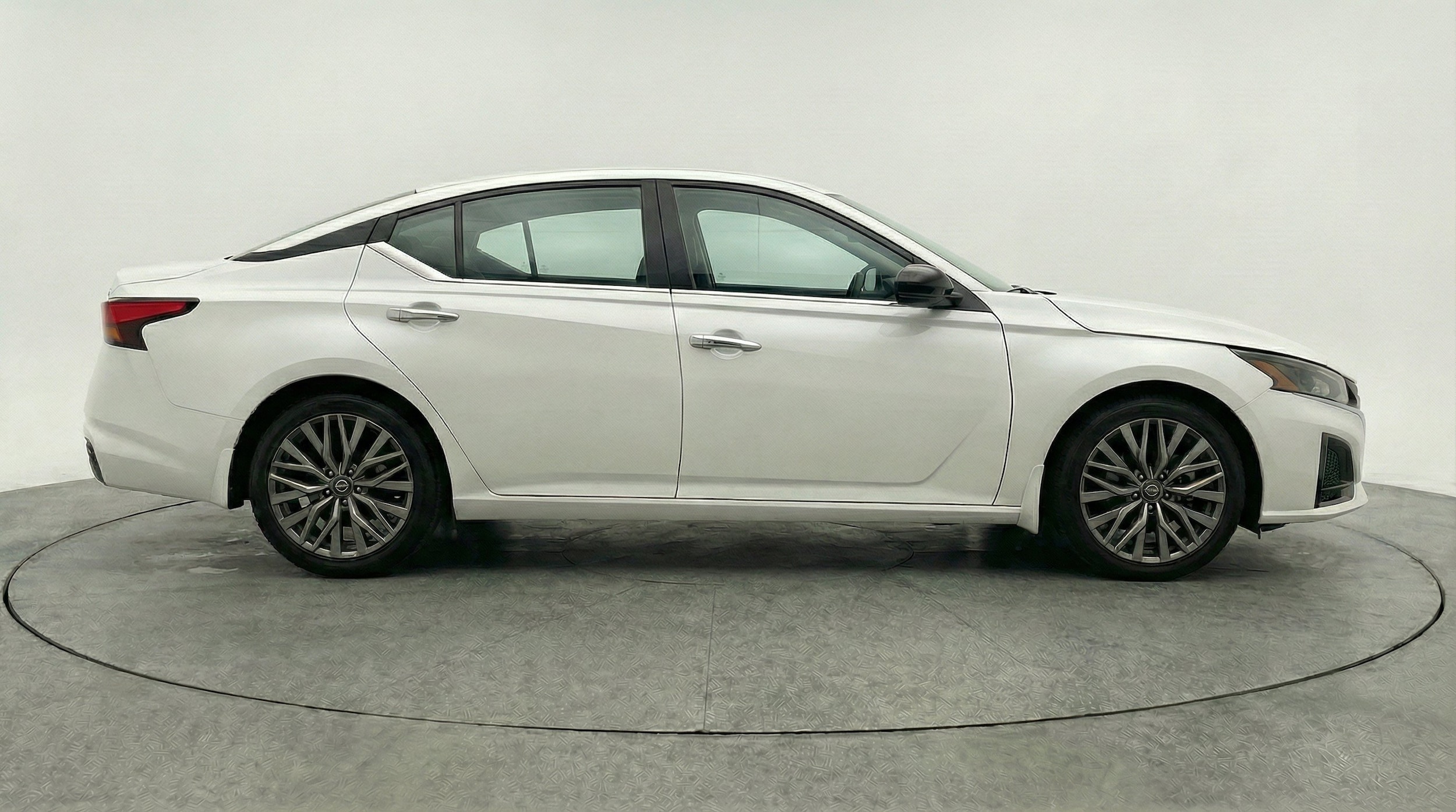 Thumbnail: 2025 Nissan Altima - 11