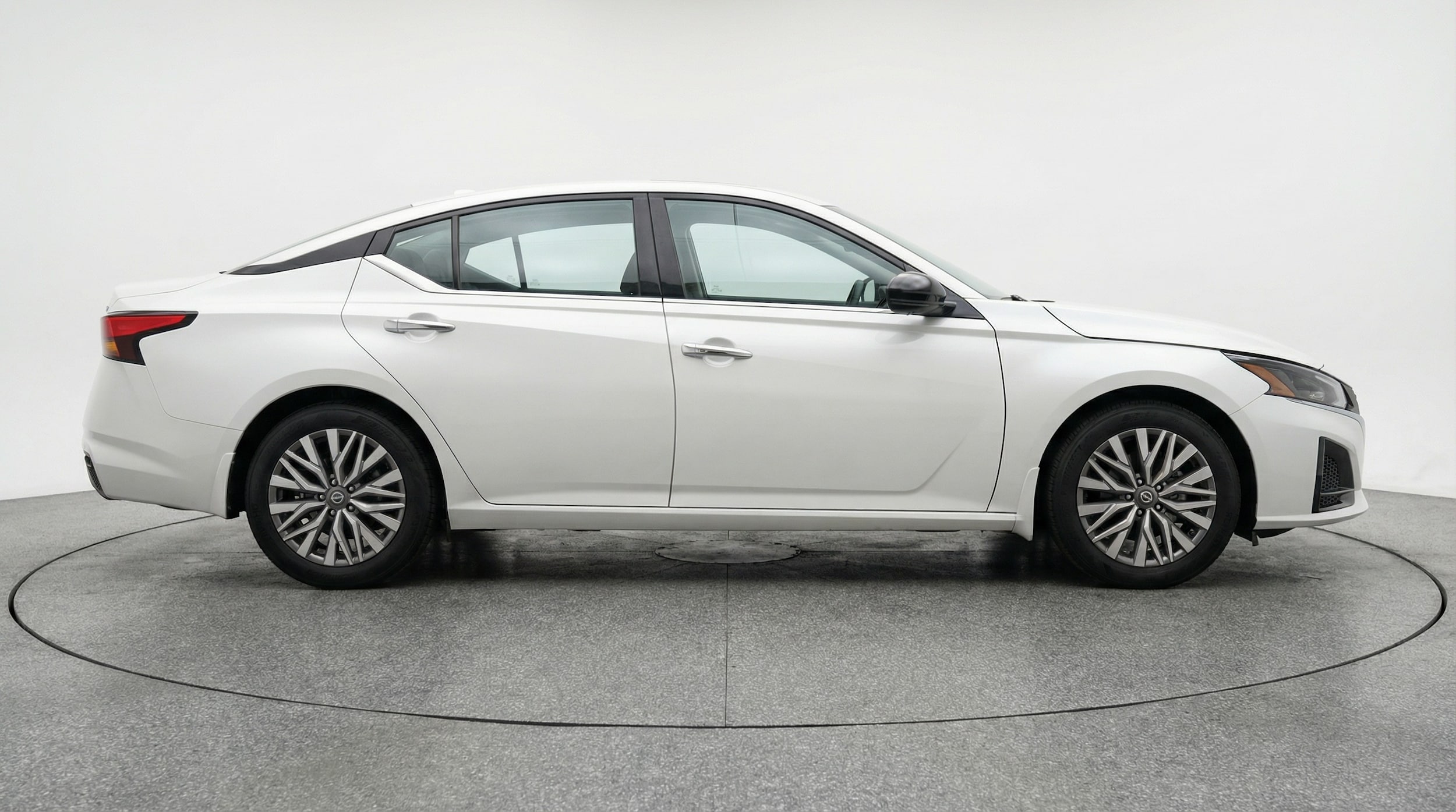 Thumbnail: 2025 Nissan Altima - 8